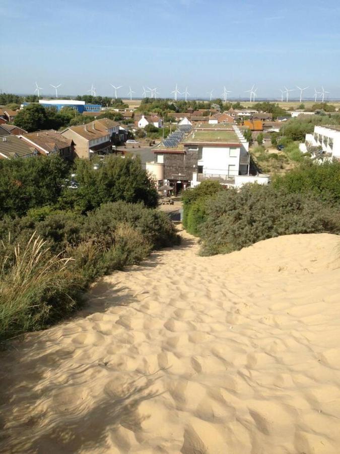Luxury House In Camber Sand Beach Is 2Min Walk !! Rye Extérieur photo